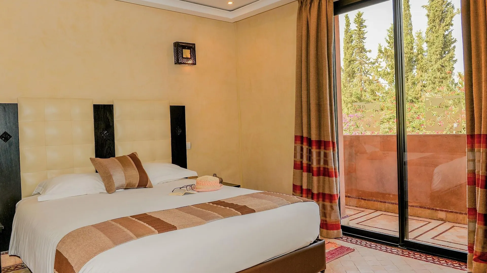 Bed and Breakfast Les Jardins De Zyriab Aït Hamid 4*,  Maroko